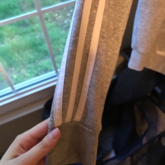 Adidas Sweater - Picture 8 of 8